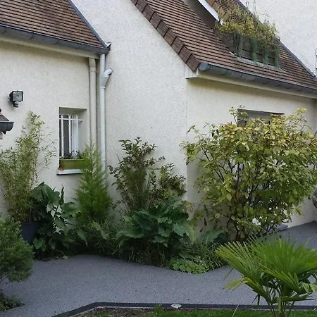 Maison Avec Piscine Chantilly Senlis 6 Personnes Willa